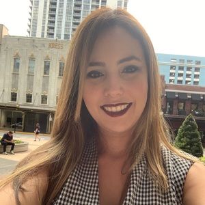 Meet your Posher, Maria victoria